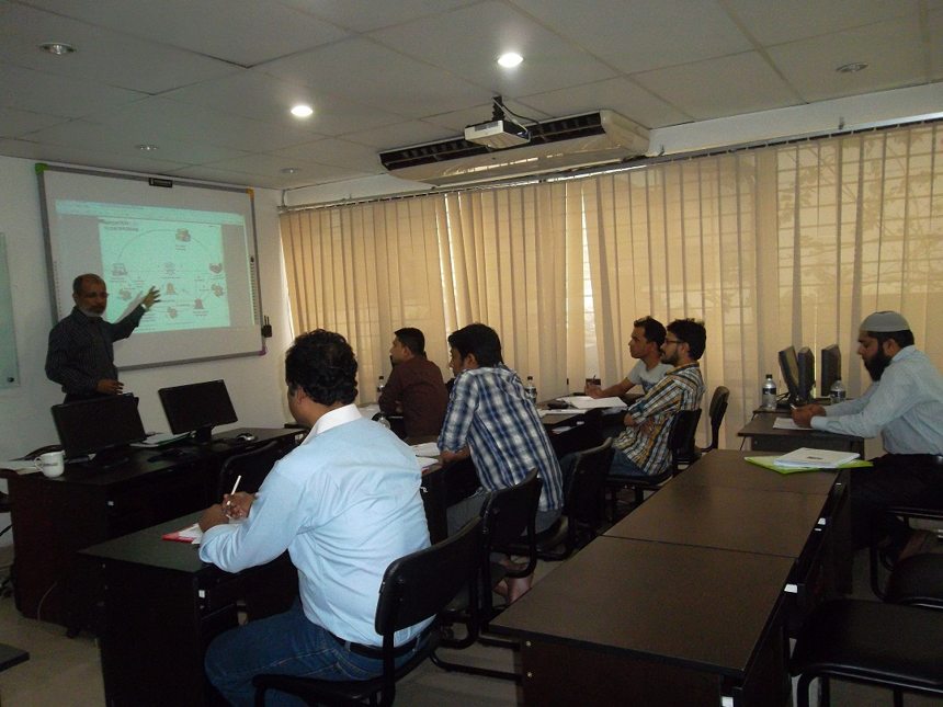Mr. Bhuiyan teaching his Bdjobs Training's Course 